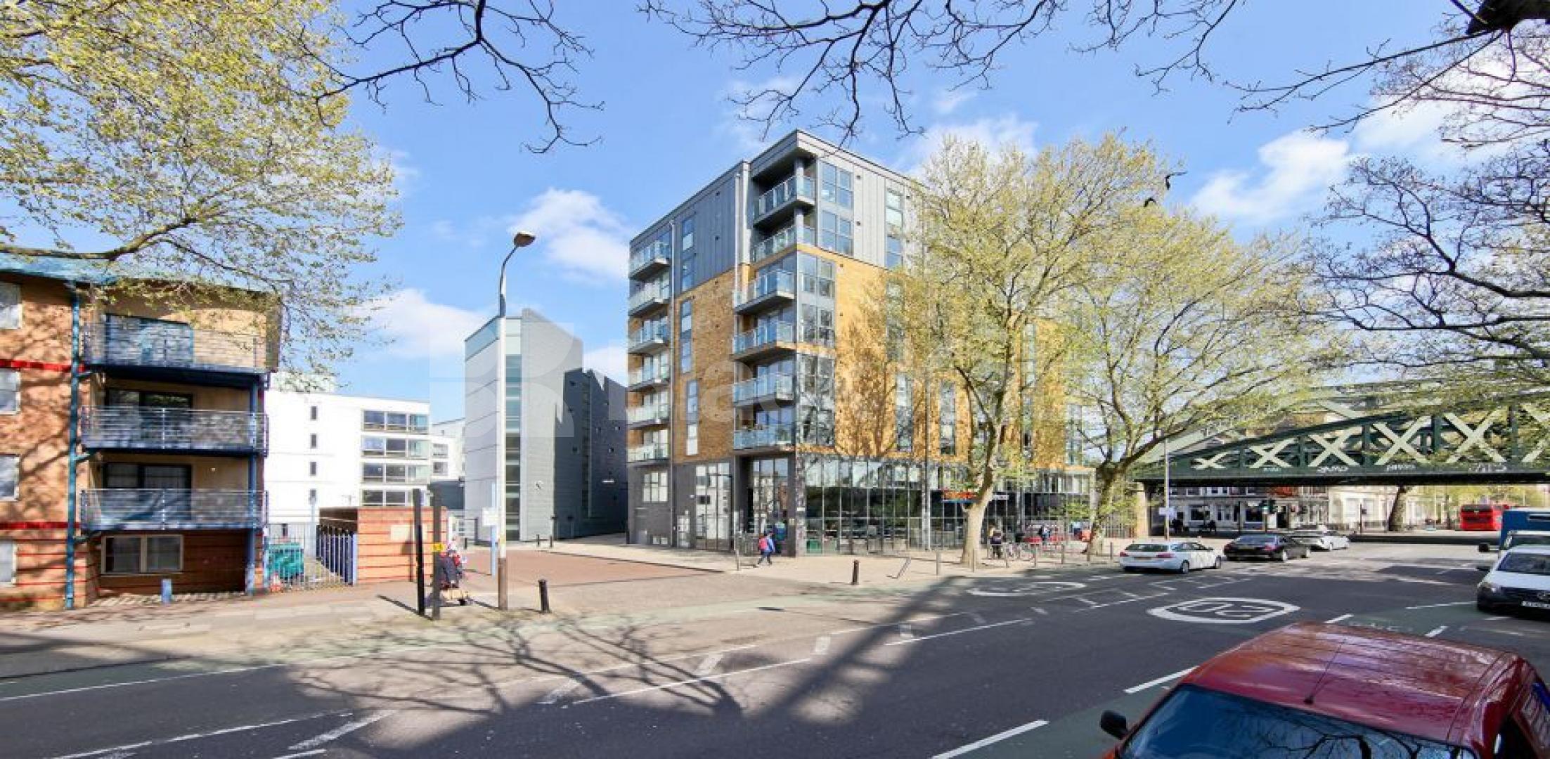 			2 Bedroom, 1 bath, 1 reception Apartment			 Boulevard Mansions.Borough Road, Borough